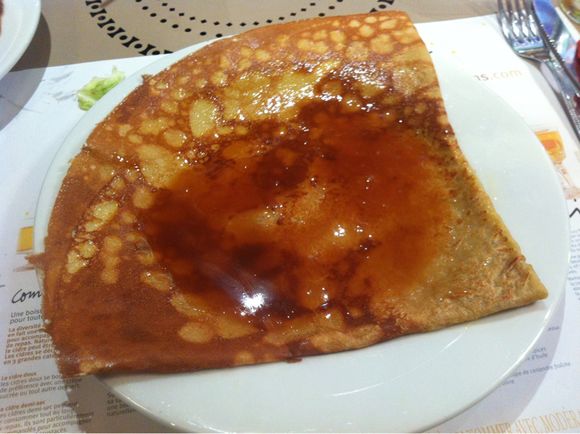 Crêpe bretonne au bon caramel salé