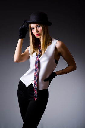 La mode des cravates au féminin – Blog féminin